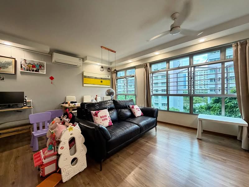 332B Anchorvale Link, 332B Anchorvale Link, 3 Bedrooms, 1,205 sqft, HDB Flat For Sale, by Jess Chan, 500178470 - Living Room - PropertyGuru.com.sg
