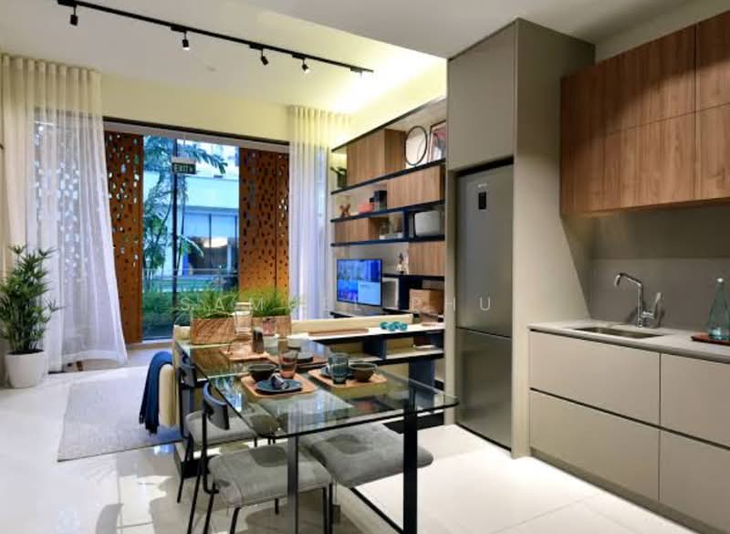 1km Henry park primary, cheap 2 bed, , 2 Bedrooms, 786 sqft, Condominium For Sale, by Samuel Phua, 500178471 - Dining Room - PropertyGuru.com.sg