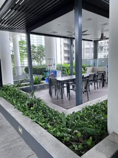 The Hillier, 6 Hillview Rise, 1 Bedroom, 624 sqft, Condominium For Rent, by Standy Ong, 500178476 - Exterior - PropertyGuru.com.sg