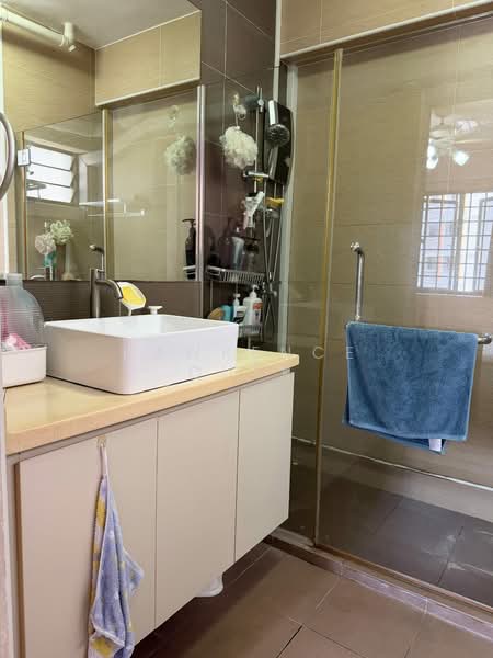 672A Choa Chu Kang Crescent, 672A Choa Chu Kang Crescent, 3 Bedrooms, 1,324 sqft, HDB Flat For Sale, by Lawrence Quek, 500178478 - Bathroom - PropertyGuru.com.sg
