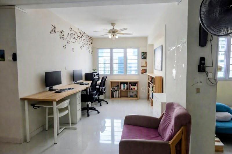 672A Choa Chu Kang Crescent, 672A Choa Chu Kang Crescent, Dairy Farm / Bukit Panjang / Choa Chu Kang, 3 Bedrooms, 1,324 sqft, HDB Flat For Sale, by Lawrence Quek, 500178478 - Study - PropertyGuru.com.sg