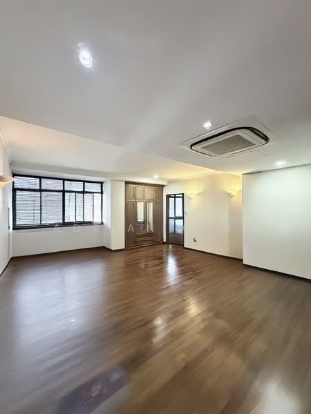 Elizabeth Heights, 57 Cairnhill Road, 5 Bedrooms, 5,134 sqft, Condominium For Sale, by Adrian Chay, 500178481 - PropertyGuru.com.sg