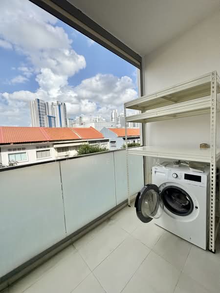 Jool Suites, 2 Sing Joo Walk, 1 Bedroom, 409 sqft, Apartment For Rent, by Irene Lim, 500178483 - Balcony - PropertyGuru.com.sg