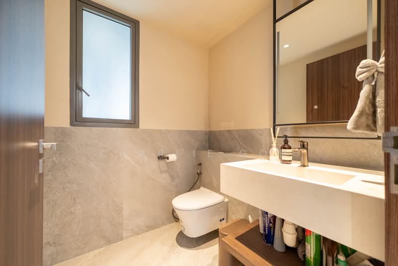 The Viridian, 6 Jalan Ampas, 1 Bedroom, 883 sqft, Condominium For Sale, by Charlie Goh, 500178485 - Bathroom - PropertyGuru.com.sg