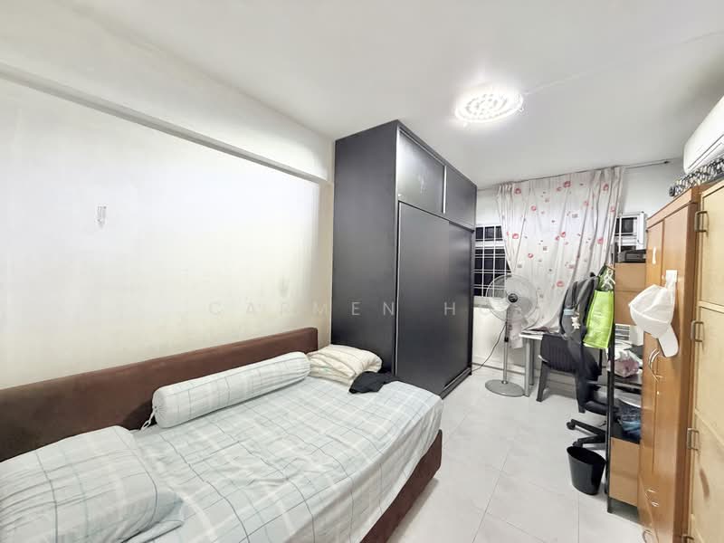 860 Woodlands Street 83, 860 Woodlands Street 83, 3 Bedrooms, 1,141 sqft, HDB Flat For Sale, by Carmen Ho, 500178496 - Bedroom - PropertyGuru.com.sg