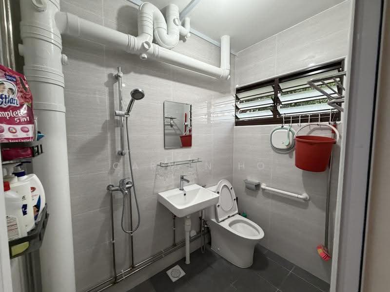 860 Woodlands Street 83, 860 Woodlands Street 83, Admiralty / Woodlands, 3 Bedrooms, 1,141 sqft, HDB Flat For Sale, by Carmen Ho, 500178496 - Bathroom - PropertyGuru.com.sg