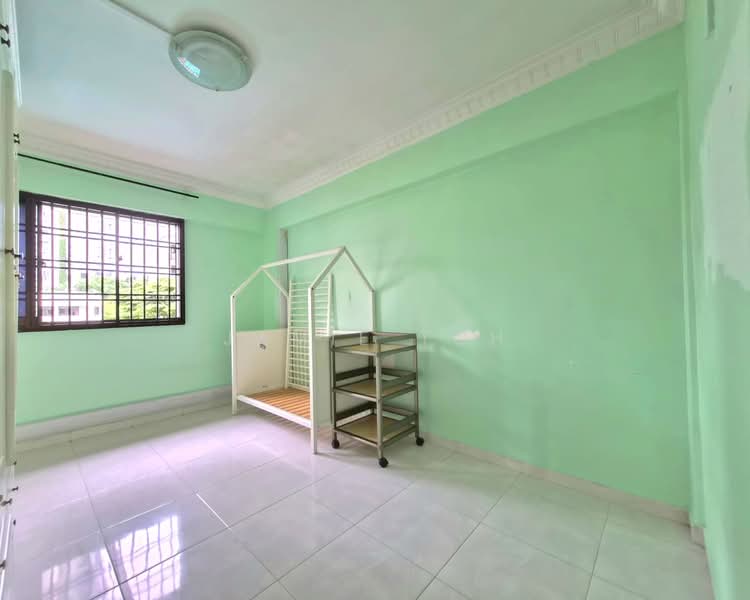 106 Jalan Dusun, 106 Jalan Dusun, 3 Bedrooms, 1,001 sqft, HDB Flat For Sale, by Jamie Toh, 500178499 - Common Bedroom - PropertyGuru.com.sg