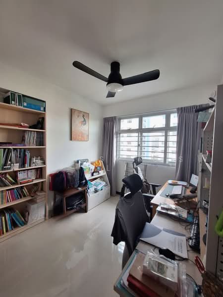 166A Yung Kuang Court, 166A Yung Kuang Road, 3 Bedrooms, 1,001 sqft, HDB Flat For Sale, by Melissa Ng S L, 500178510 - 3rd Bedroom - PropertyGuru.com.sg