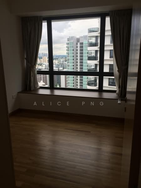 Trilight, 9 Newton Road, 2 Bedrooms, 1,109 sqft, Condominium For Sale, by Alice Png, 500178514 - View - PropertyGuru.com.sg