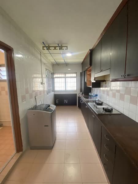 668D Jurong West Street 64, 668D Jurong West Street 64, 3 Bedrooms, 969 sqft, HDB Flat For Rent, by Steven Choo, 500178515 - Kitchen - PropertyGuru.com.sg