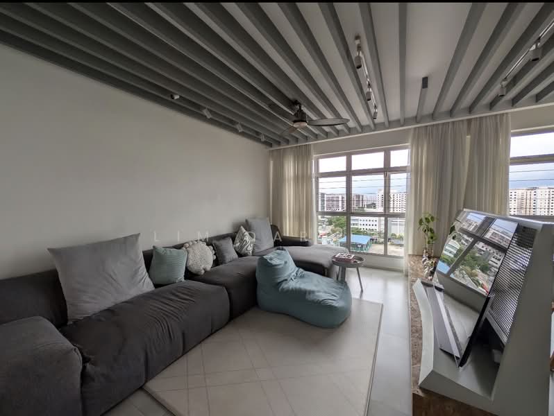 216A Compassvale Drive, 216A Compassvale Drive, 3 Bedrooms, 1,206 sqft, HDB Flat For Sale, by Lim Darren, 500178529 - Living Room - PropertyGuru.com.sg