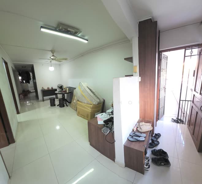 36 Circuit Road, 36 Circuit Road, 2 Bedrooms, 775 sqft, HDB Flat For Sale, by Peggy Zhou, 500178535 - Living Room - PropertyGuru.com.sg