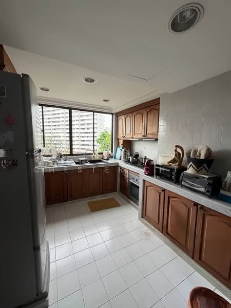 Pandan Valley, 4 Pandan Valley, 4 Bedrooms, 2,024 sqft, Condominium For Sale, by Chester Chia, 500178544 - Kitchen - PropertyGuru.com.sg