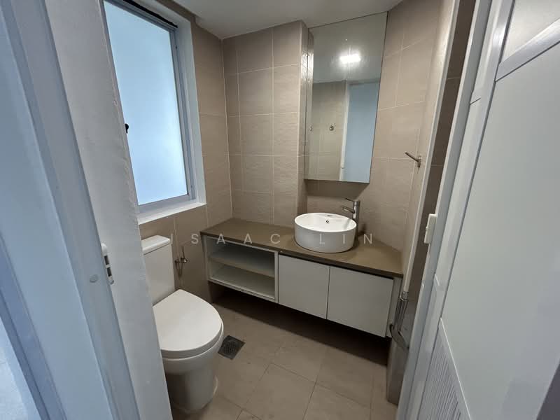 Pine Grove, 1P Pine Grove, Room Rental, 300 sqft, Condominium For Rent, by Isaac Lin, 500178545 - Bathroom - PropertyGuru.com.sg