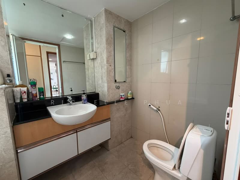 Lilydale, 552 Yishun Ave 6, 3 Bedrooms, 1,195 sqft, Condominium For Sale, by Richelle Phua, 500178550 - Master Bathroom - PropertyGuru.com.sg
