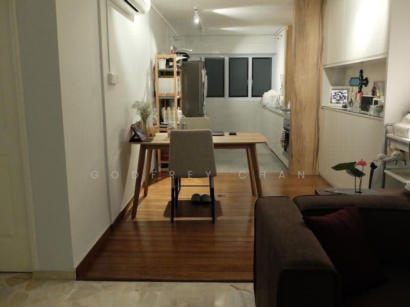 102 Jurong East Street 13, 102 Jurong East Street 13, Boon Lay / Jurong / Tuas, 2 Bedrooms, 732 sqft, HDB Flat For Sale, by Godfrey Chan, 500178554 - Kitchen - PropertyGuru.com.sg