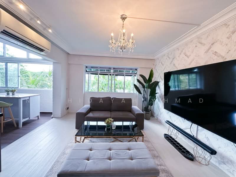 123 Pasir Ris Street 11, 123 Pasir Ris Street 11, 4 Bedrooms, 1,582 sqft, HDB Flat For Sale, by Nur Hidayah Ahmad, 500178561 - Living Room - PropertyGuru.com.sg