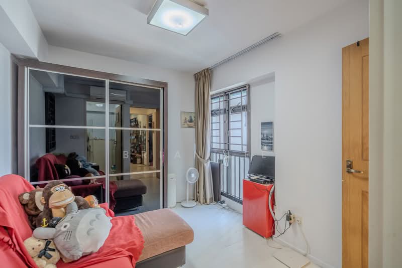 79A Toa Payoh Central, 79A Toa Payoh Central, 3 Bedrooms, 818 sqft, HDB Flat For Sale, by Brian Lee, 500178565 - Living Room - PropertyGuru.com.sg