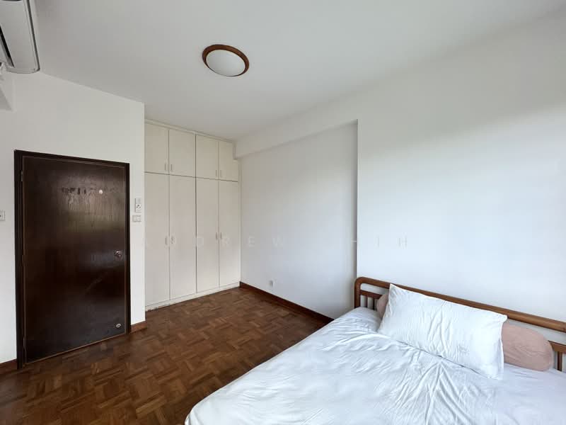 Astor Green, 3 Pine Grove, 2 Bedrooms, 1,066 sqft, Condominium For Rent, by Andrew Shih, 500178575 - Bedroom - PropertyGuru.com.sg