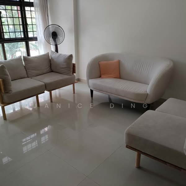 75C Redhill Road, 75C Redhill Road, 3 Bedrooms, 990 sqft, HDB Flat For Rent, by Janice Ding, 500178580 - Living Room - PropertyGuru.com.sg
