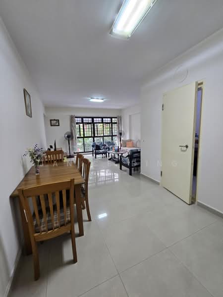 75C Redhill Road, 75C Redhill Road, 3 Bedrooms, 990 sqft, HDB Flat For Rent, by Janice Ding, 500178580 - Living Room - PropertyGuru.com.sg