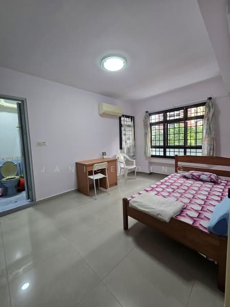 75C Redhill Road, 75C Redhill Road, 3 Bedrooms, 990 sqft, HDB Flat For Rent, by Janice Ding, 500178580 - Bedroom - PropertyGuru.com.sg