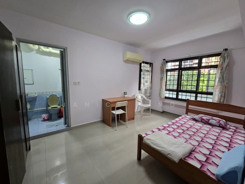 75C Redhill Road, 75C Redhill Road, 3 Bedrooms, 990 sqft, HDB Flat For Rent, by Janice Ding, 500178580 - Bedroom - PropertyGuru.com.sg