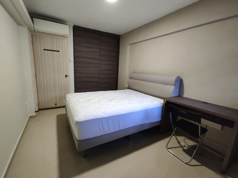 302 Ubi Avenue 1, 302 Ubi Avenue 1, 2 Bedrooms, 689 sqft, HDB Flat For Rent, by Casey Tham, 500178582 - Master Bedroom - PropertyGuru.com.sg