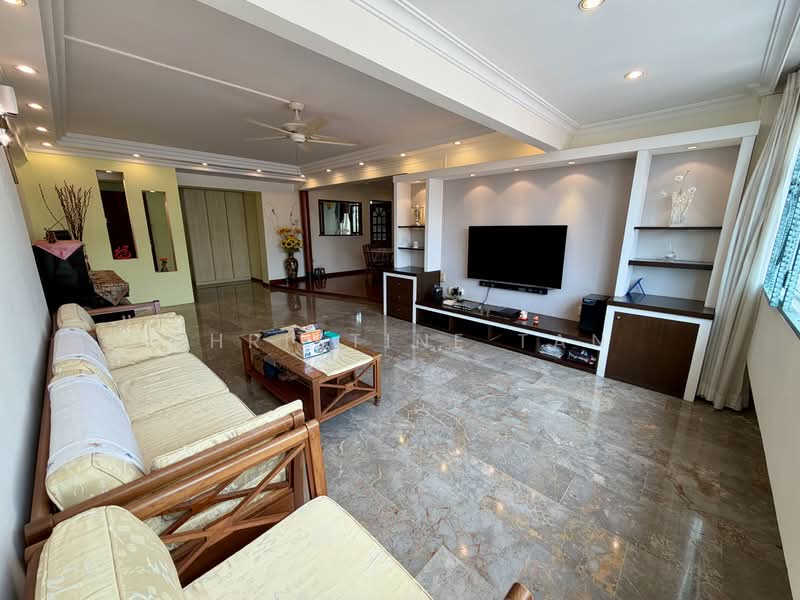 230H Tampines Street 21, 230H Tampines Street 21, 4 Bedrooms, 1,583 sqft, HDB Flat For Sale, by Christine Tan, 500178586 - Living Room - PropertyGuru.com.sg