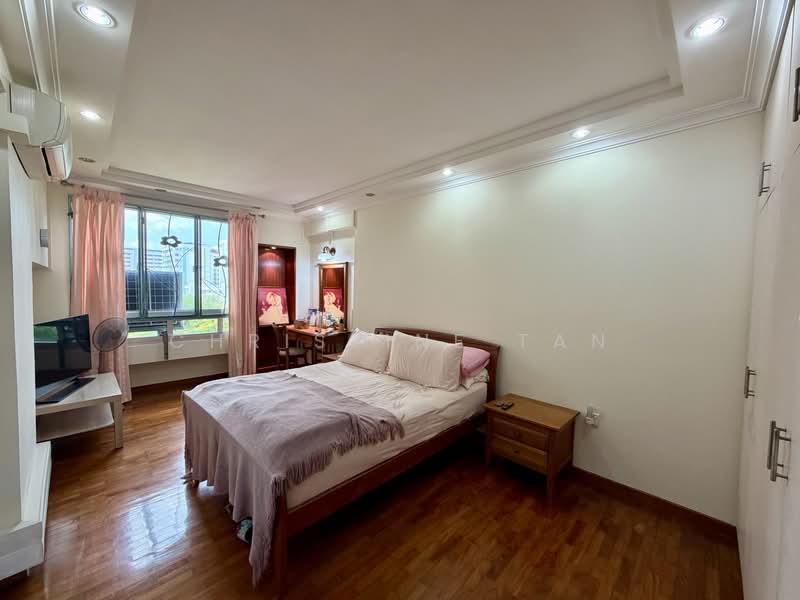 230H Tampines Street 21, 230H Tampines Street 21, 4 Bedrooms, 1,583 sqft, HDB Flat For Sale, by Christine Tan, 500178586 - Bedroom - PropertyGuru.com.sg