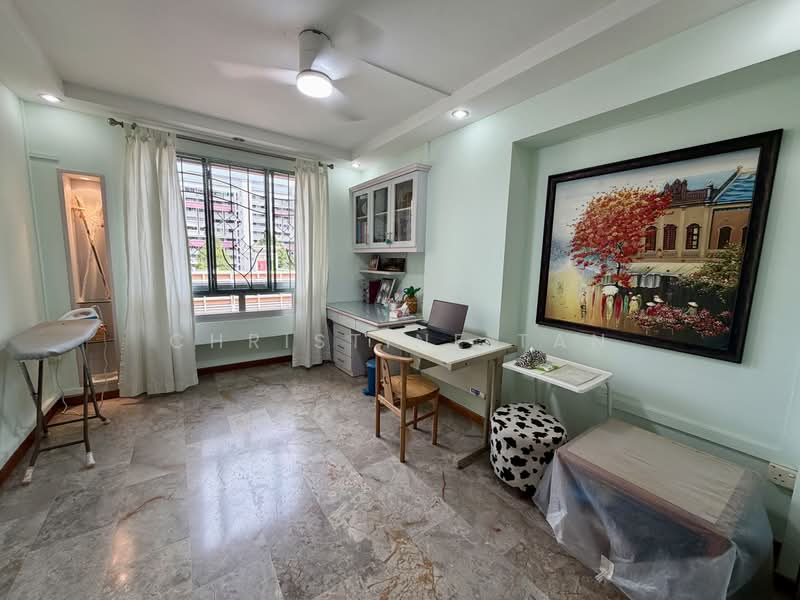 230H Tampines Street 21, 230H Tampines Street 21, 4 Bedrooms, 1,583 sqft, HDB Flat For Sale, by Christine Tan, 500178586 - Study - PropertyGuru.com.sg