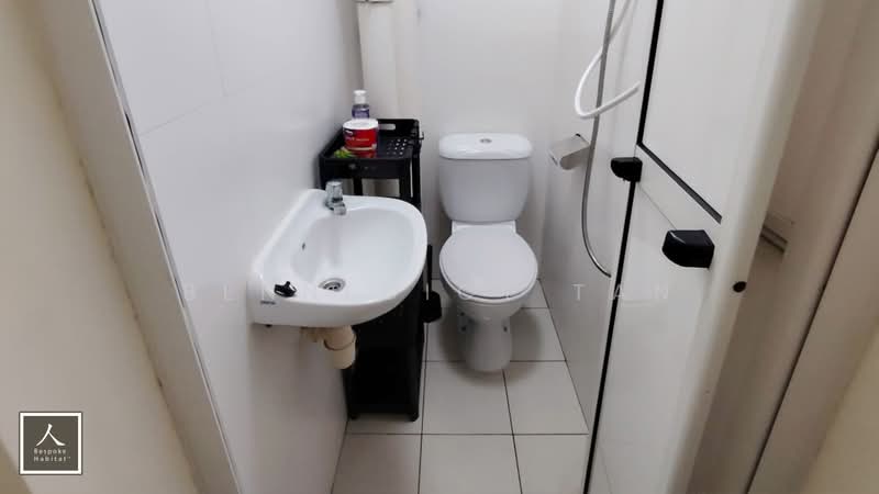 The Parc Condominium, 3 West Coast Walk, Room Rental, 120 sqft, Condominium For Rent, by Bennedict Tan, 500178592 - Bathroom - PropertyGuru.com.sg