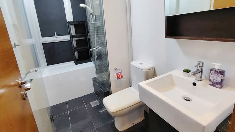 The Parc Condominium, 3 West Coast Walk, Room Rental, 120 sqft, Condominium For Rent, by Bennedict Tan, 500178592 - Bathroom - PropertyGuru.com.sg