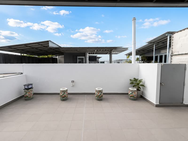 Atrium Residences, 11 Lorong 28 Geylang, 2 Bedrooms, 1,830 sqft, Apartment For Sale, by Javier Ng 黄允健, 500178605 - Exterior - PropertyGuru.com.sg