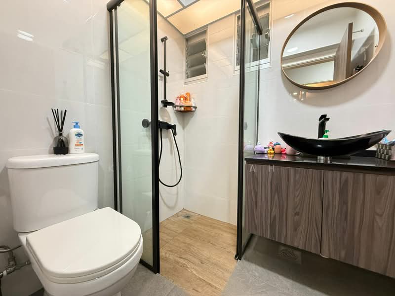 807C Chai Chee Road, 807C Chai Chee Road, 3 Bedrooms, 1,001 sqft, HDB Flat For Sale, by Kavin Kuah, 500178606 - Bathroom - PropertyGuru.com.sg