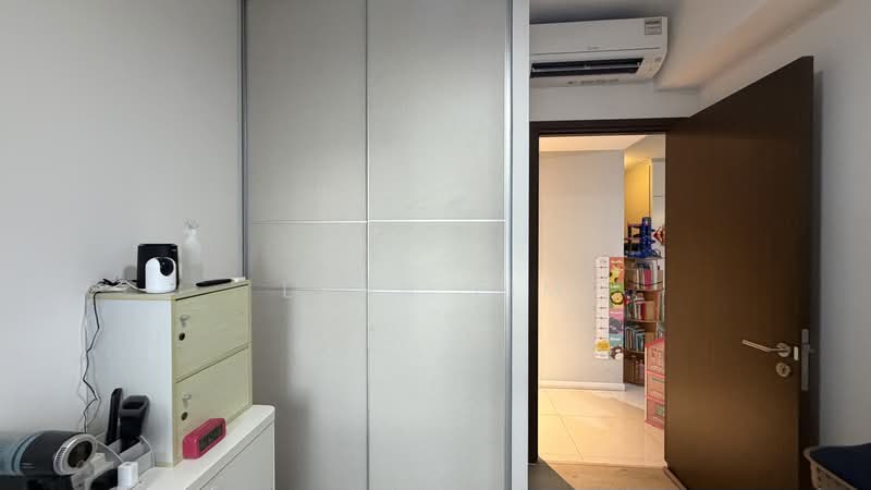 Heron Bay, 63 Upper Serangoon View, 3 Bedrooms, 1,033 sqft, Executive Condominium For Sale, by Lynn Lim, 500178609 - Interior - PropertyGuru.com.sg