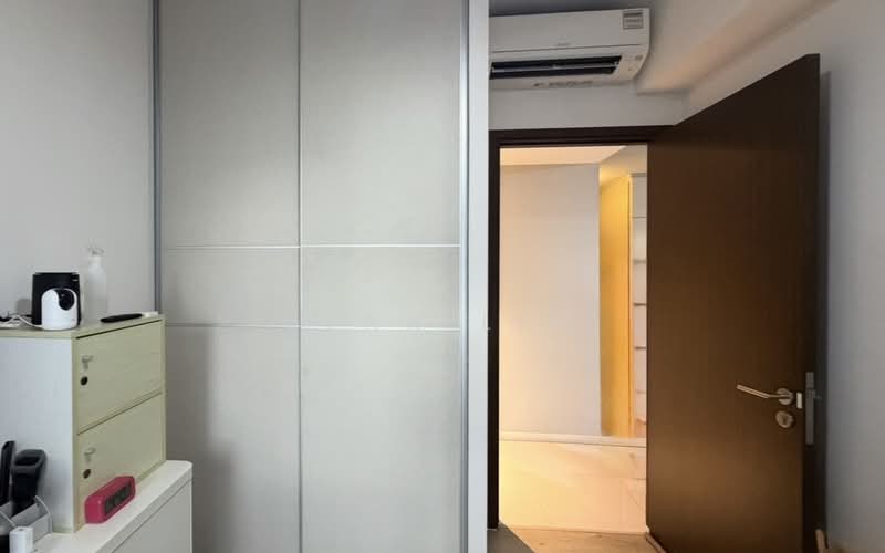 Heron Bay, 63 Upper Serangoon View, 3 Bedrooms, 1,033 sqft, Executive Condominium For Sale, by Lynn Lim, 500178609 - Bedroom - PropertyGuru.com.sg