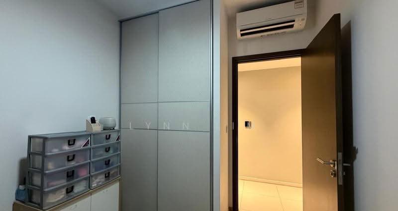 Heron Bay, 63 Upper Serangoon View, Hougang / Punggol / Sengkang, 3 Bedrooms, 1,033 sqft, Executive Condominium For Sale, by Lynn Lim, 500178609 - Bedroom - PropertyGuru.com.sg