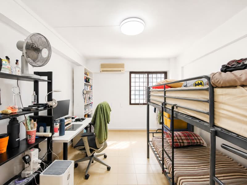 52 Sims Place, 52 Sims Place, 4 Bedrooms, 1,517 sqft, HDB Flat For Sale, by Avril Bin, 500178614 - Bedroom - PropertyGuru.com.sg