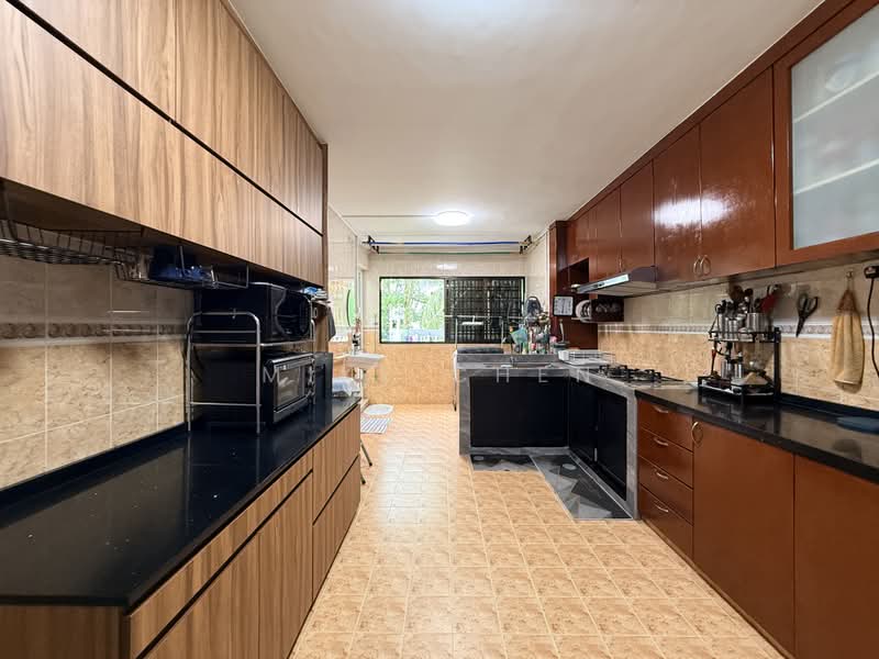 376 Clementi Avenue 4, 376 Clementi Avenue 4, 3 Bedrooms, 990 sqft, HDB Flat For Sale, by Mike Chen, 500178630 - Kitchen - PropertyGuru.com.sg