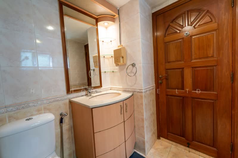Sophia Crest, 67 Sophia Road, Room Rental, 90 sqft, Apartment For Rent, by HEI HOMES, 500178640 - Bathroom - PropertyGuru.com.sg