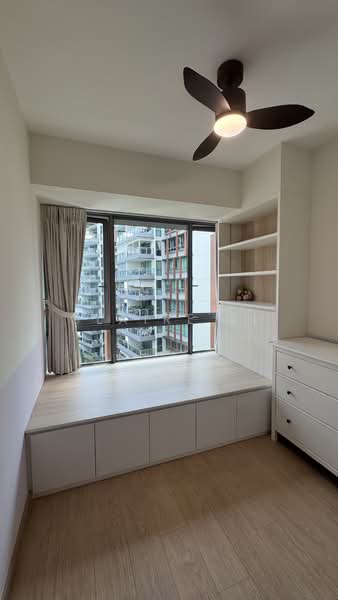 Double Bay Residences, 21B Simei Street 4, 3 Bedrooms, 1,313 sqft, Condominium For Sale, by Claire Li, 500178649 - Bedroom - PropertyGuru.com.sg