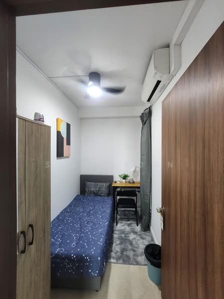 The Lakeshore, 31 Jurong West Street 41, Room Rental, 100 sqft, Condominium For Rent, by Steve Voon, 500178660 - Bedroom - PropertyGuru.com.sg