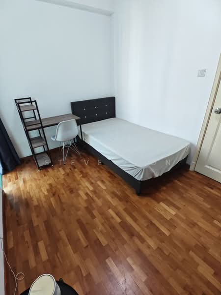 The Sunny Spring, 50 Lorong 40 Geylang, Room Rental, 120 sqft, Apartment For Rent, by Steve Voon, 500178667 - Bedroom - PropertyGuru.com.sg
