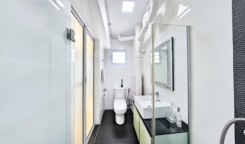 87 Telok Blangah Heights, 87 Telok Blangah Heights, 3 Bedrooms, 969 sqft, HDB Flat For Sale, by Yong Wee Foong 杨伟锋, 500178672 - Bathroom - PropertyGuru.com.sg
