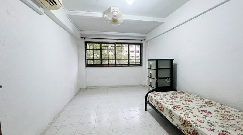 461 Jurong West Street 41, 461 Jurong West Street 41, 3 Bedrooms, 1,302 sqft, HDB Flat For Sale, by Sandy Hong, 500178681 - Bedroom - PropertyGuru.com.sg