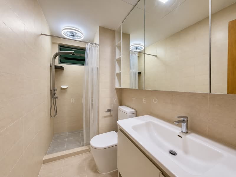 The Quintet, 44 Choa Chu Kang Street 64, 3 Bedrooms, 1,302 sqft, Condominium For Sale, by Ricky Teo, 500178687 - Common Bathroom - PropertyGuru.com.sg