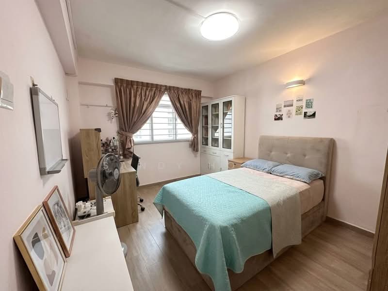241 Jurong East Street 24, 241 Jurong East Street 24, 2 Bedrooms, 731 sqft, HDB Flat For Sale, by Sandy Hong, 500178701 - Bedroom - PropertyGuru.com.sg