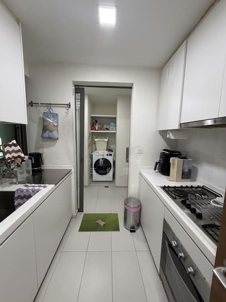 The Topiary, 19 Fernvale Lane, 3 Bedrooms, 1,055 sqft, Executive Condominium For Sale, by Eddy Ong 王握澐, 500178705 - Kitchen - PropertyGuru.com.sg