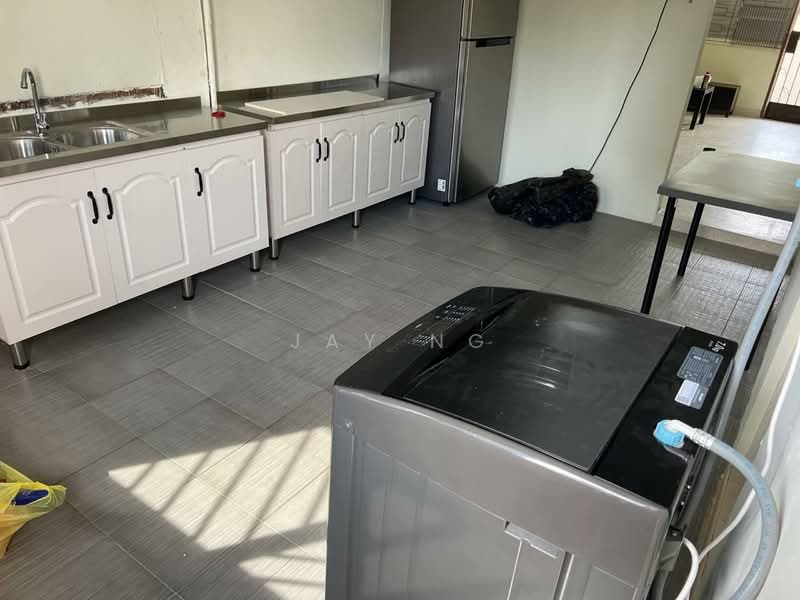 6 Hougang Avenue 3, 6 Hougang Avenue 3, 2 Bedrooms, 635 sqft, HDB Flat For Rent, by Jay Ng, 500178711 - Kitchen - PropertyGuru.com.sg